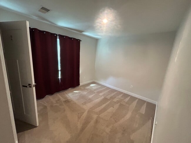 Building Photo - Home in Easley  4 Bedroom 2.5 Bath in the Stonehurst Plantation Community !!!