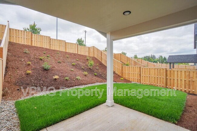 Building Photo - 2347 E Otter Lp