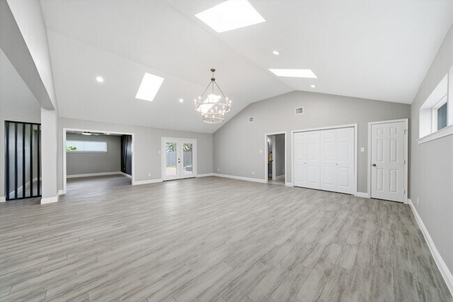 Building Photo - 2603 Baycrest Dr