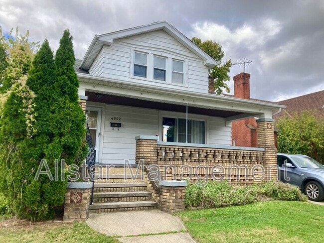 Building Photo - 4902 E 109th St