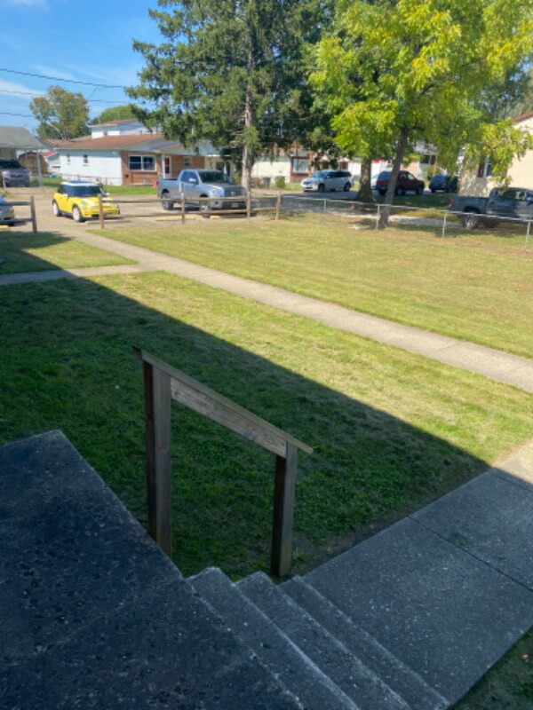 Building Photo - 222 Bowie St