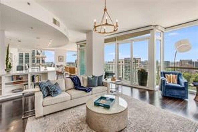 Building Photo - Furnished Luxury Buckhead Condo - Walk to EVERYTHING