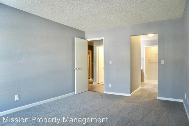 Building Photo - 2 br, 2 bath House - 39821 Cedar Blvd Unit...