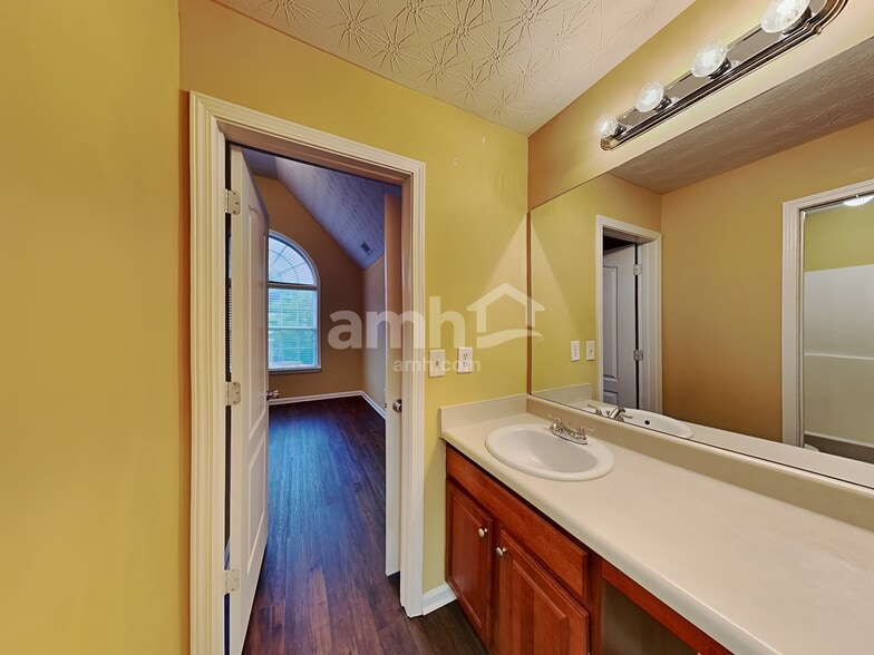 Building Photo - 2786 Spence Ct NE