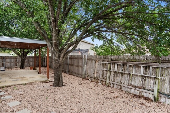 Building Photo - 3508 Sandy Brook Dr