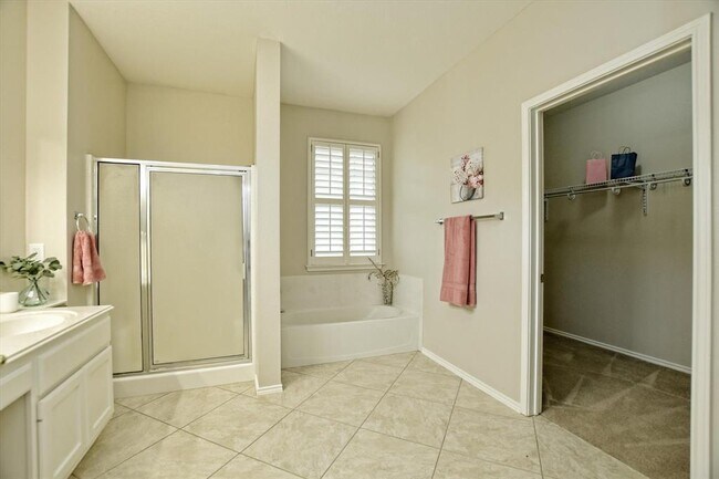 Building Photo - 202 Whippoorwill Cove