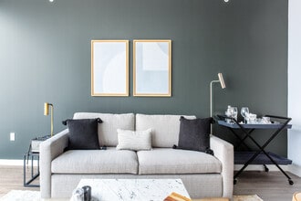 Building Photo - 24 Union Square