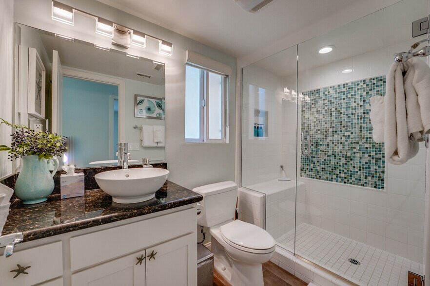 Building Photo - 817 Ostend Ct