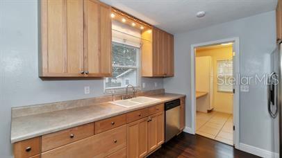 Building Photo - 39953 Sunburst Dr
