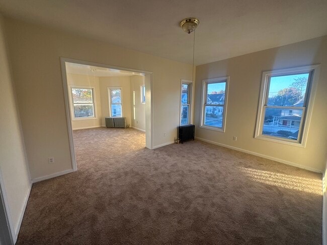 Building Photo - 394 Hollis St