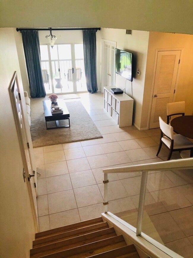 Building Photo - 1002 S Harbour Island Blvd