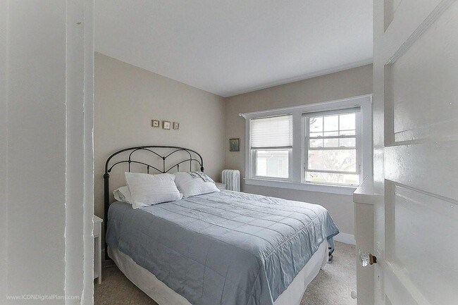Building Photo - 51 Powel Ave