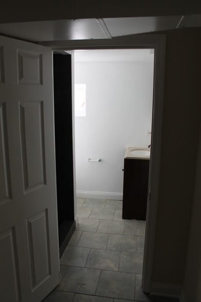 Building Photo - 18003 Greenview Terrace