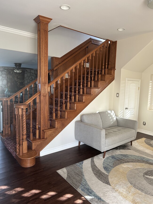 Building Photo - 7704 Lotus Cir