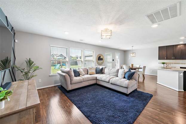 Building Photo - 15827 Copper Oak Ln