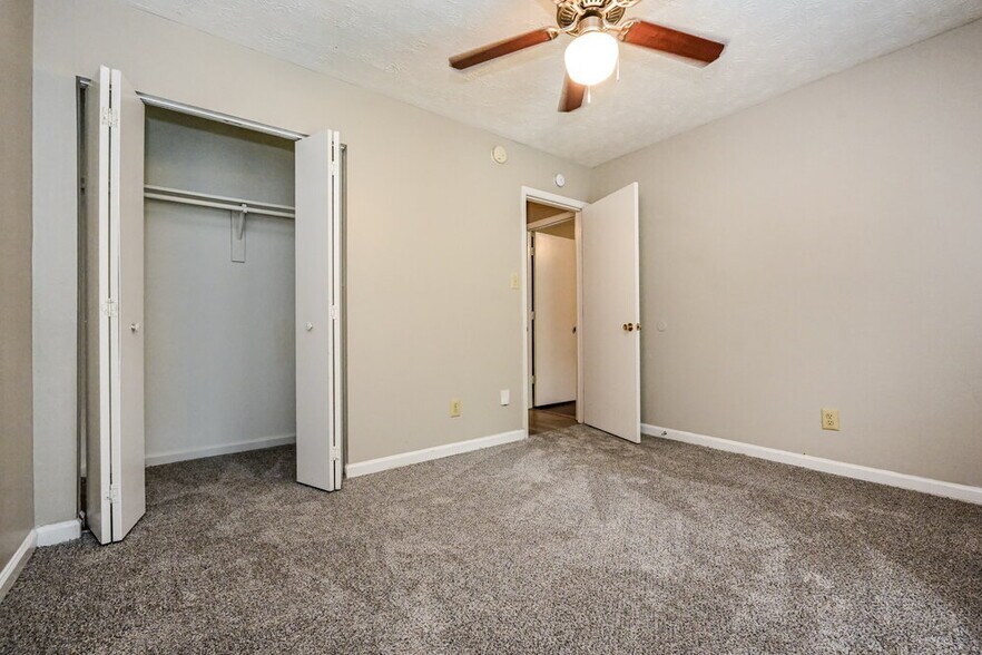 Building Photo - 4255 Loveless Pl