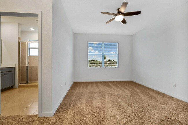 Building Photo - 8554 Via Mar Rosso