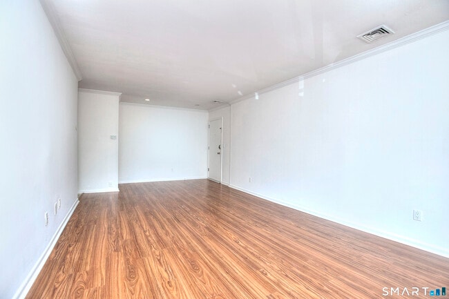 Building Photo - 109 Southport Woods Drive