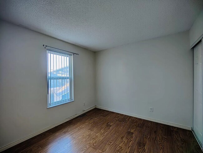 Building Photo - 16456 E Kentucky Ave