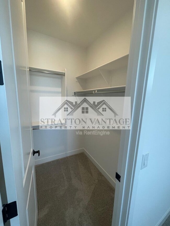 Building Photo - 20457 E Silver Creek Ln