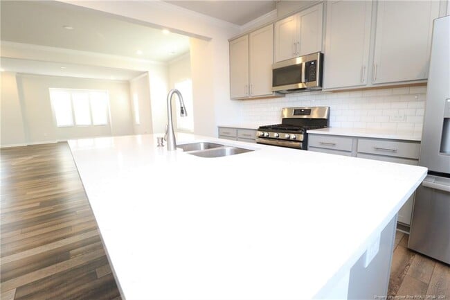 Building Photo - 458 Carolina Spgs Blvd