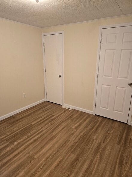 bedroom - 4435 Clifford Rd