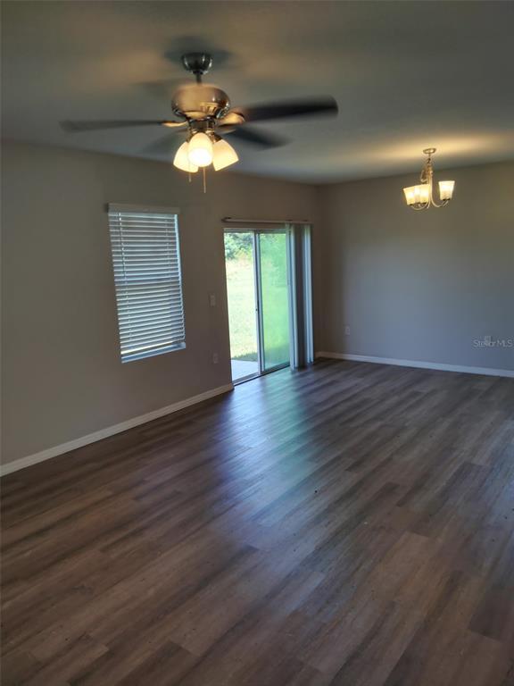 Building Photo - 4206 Roberta Dr