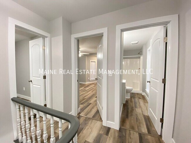 Building Photo - 318 Essex St