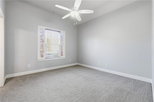 Building Photo - 6437 Blue Water Dr