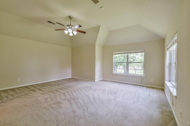 Building Photo - 15914 Cedar Shores Ln