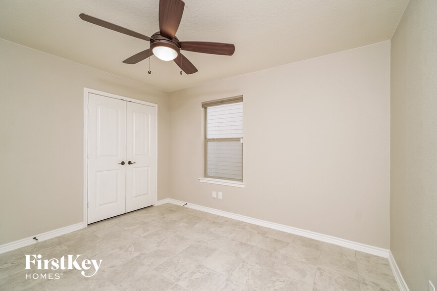 Building Photo - 3931 Gentle Mdw