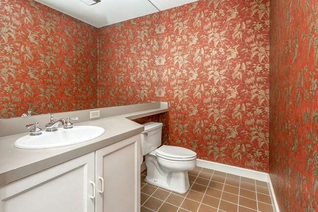 Building Photo - TCU / Medical District Townhome