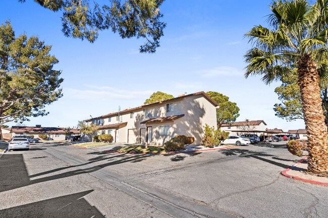 Building Photo - 121 N Gateway Blvd