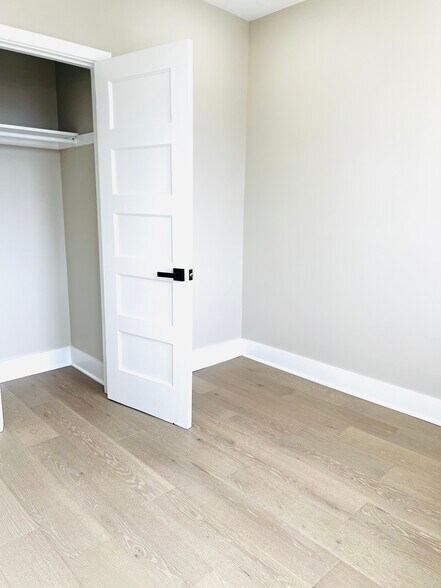 Building Photo - 5612 2nd Pl NW