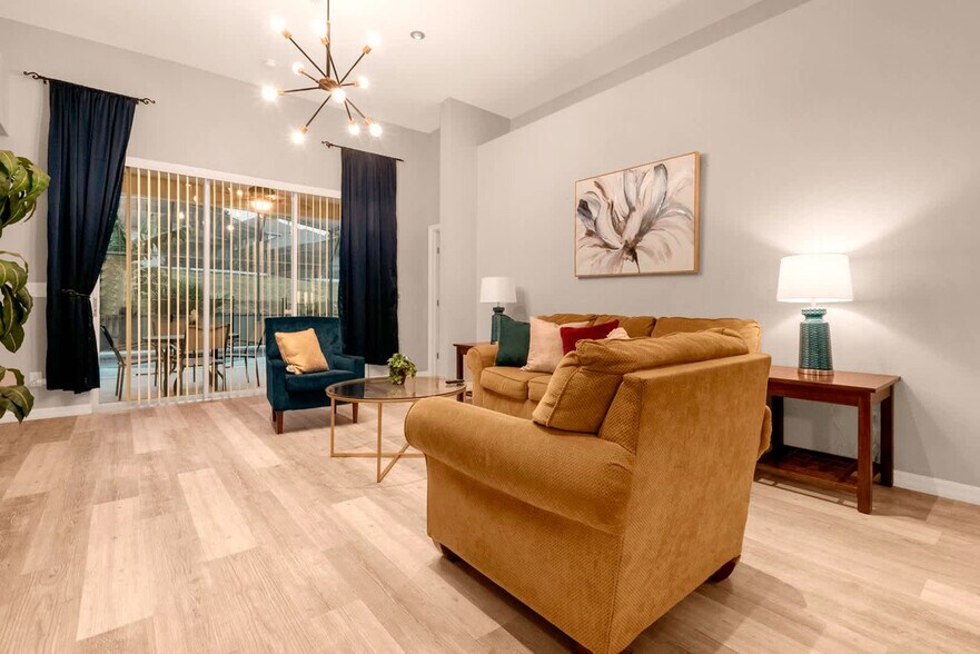 Building Photo - 337 Orista Dr