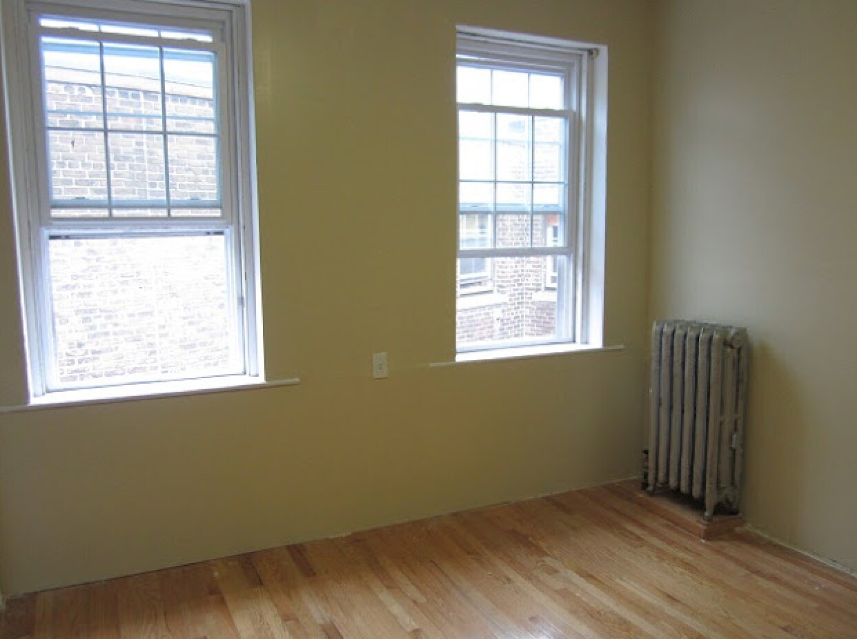 Building Photo - 137 Chiswick Rd