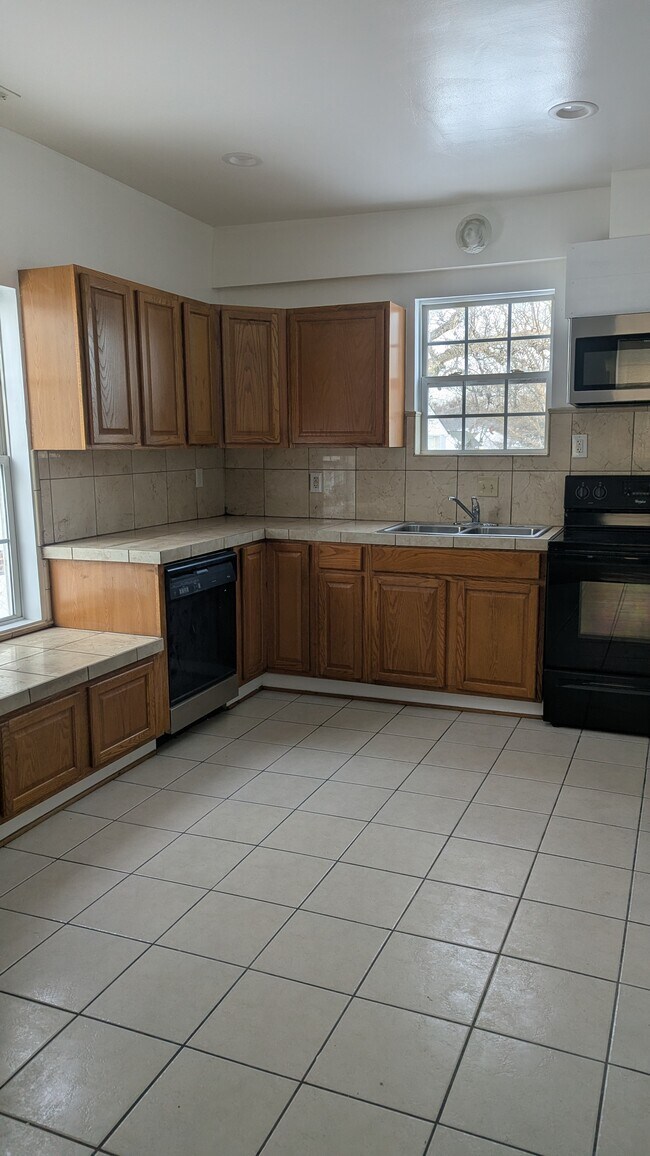 Building Photo - 3059 Midlothian Tpke