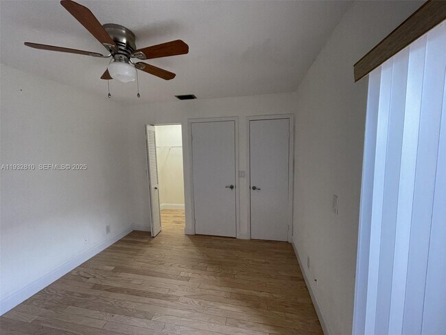 Building Photo - 16606 Greens Edge Cir