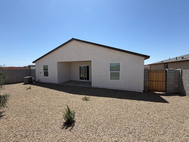 Building Photo - 202 Pleasant Pk Dr