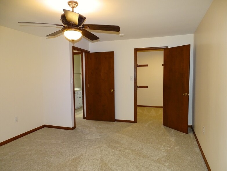 Building Photo - 2228 Junction Rd