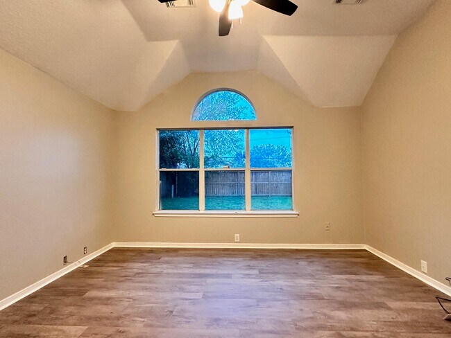 Building Photo - 3002 E Cedar Sun Trail