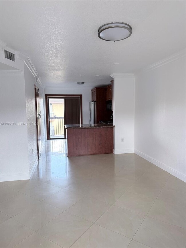 Building Photo - 5460 W 21st Ct