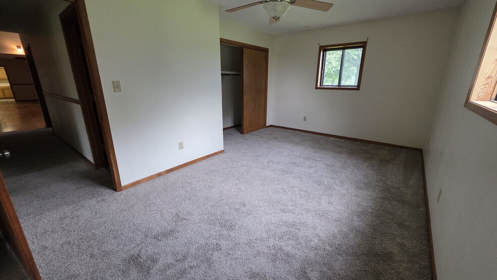 Bedroom - 620 East St S