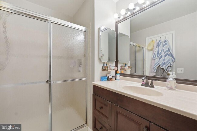 Building Photo - 12109 Wedgeway Ct