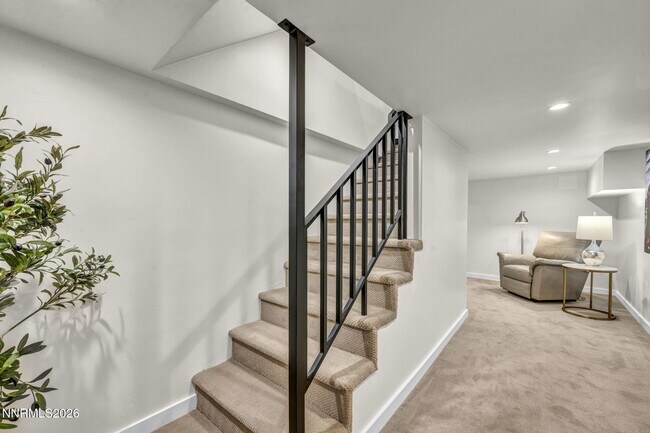 Building Photo - 574 Reno Ave