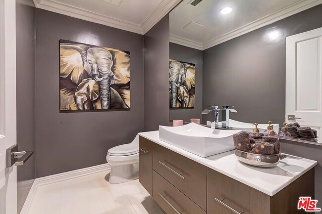 Building Photo - 3063 Deep Canyon Dr