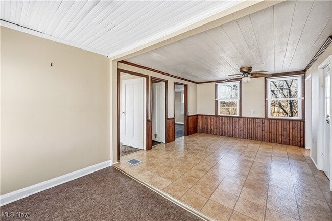 Building Photo - 12192 Leffingwell Rd