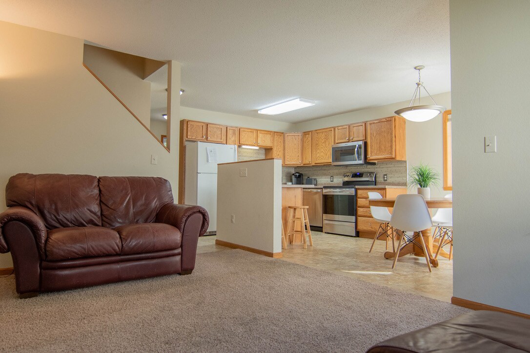 Open floor design - 129 16th St S