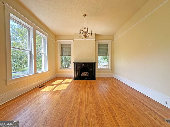 Building Photo - 1010 Oglethorpe Ave