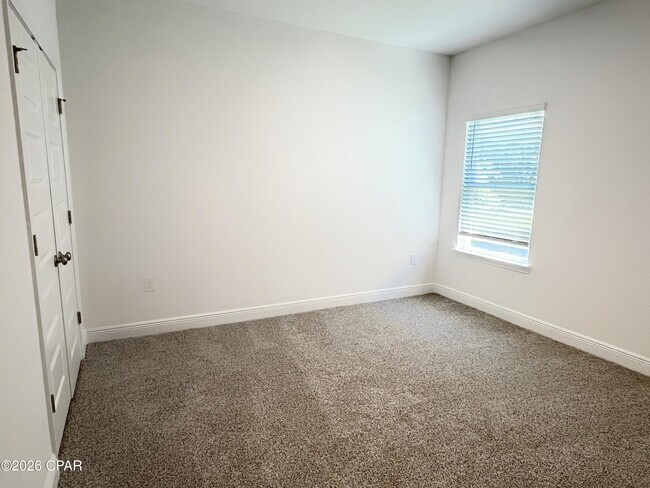 Building Photo - 121 Butler Cv